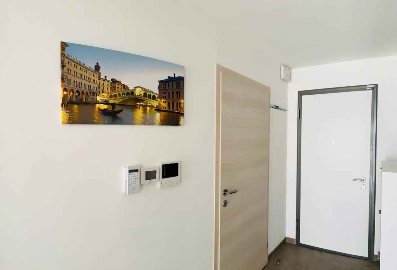 Lac Arte Postale Annecy Esterno foto